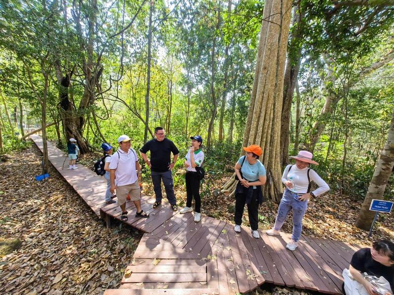 https://files.locallife.asia/images/800/1773717561597-1126991665345999831 (1).jpg